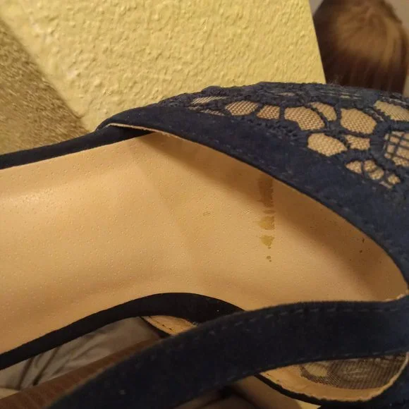 Dream paris heels in dark blue size 8 1/2 - Picture 4 of 6